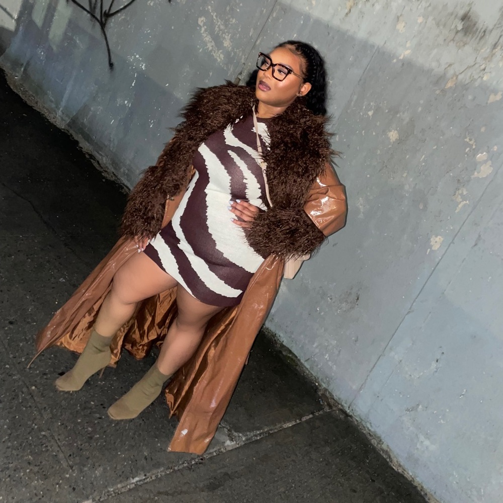 Plus size Fur trim Belted Trench Coat